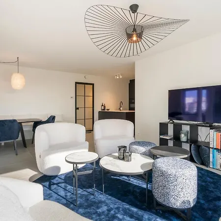 The Waves-luxurious 3bedroom App W Big Terrace & Garage * Oostende