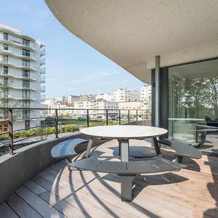 The Waves-luxurious 3bedroom App W Big Terrace & Garage Апартаменты
