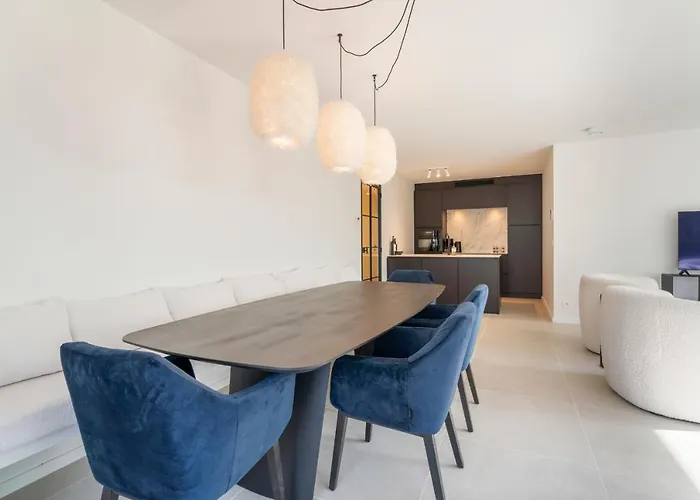 The Waves-luxurious 3bedroom App W Big Terrace & Garage