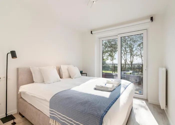 The Waves-luxurious 3bedroom App W Big Terrace & Garage *