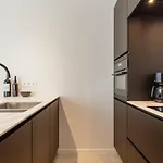 The Waves-luxurious 3bedroom App W Big Terrace & Garage *